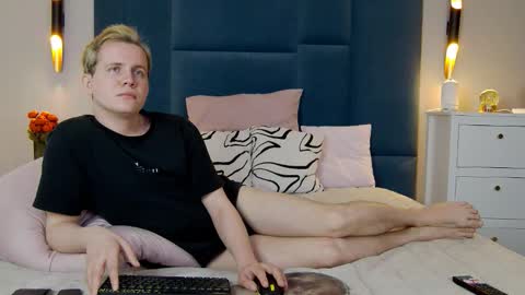 Mark online show from 26, 3, 2026