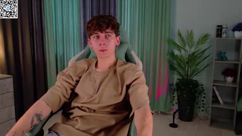 Snapshot of mark_safr chatting on 5, 10, 2025 Mark online show from 5, 10, 2025