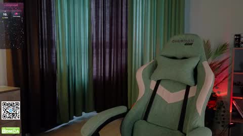 Snapshot of mark_safr chatting on 14, 10, 2025 Mark online show from 14, 10, 2025