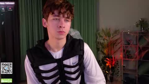 Snapshot of mark_safr chatting on 31, 10, 2025 Mark online show from 31, 10, 2025