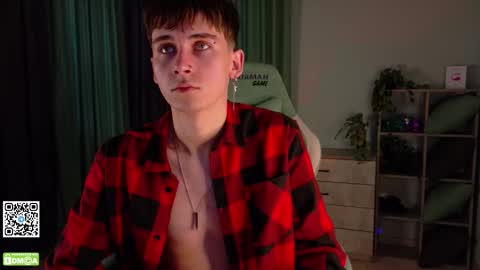 Snapshot of mark_safr chatting on 12, 11, 2025 Mark online show from 12, 11, 2025