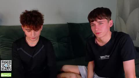 Snapshot of mark_safr chatting on 25, 11, 2025 Mark online show from 25, 11, 2025