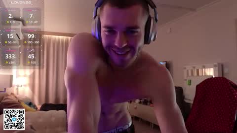 Snapshot of mark_stiff chatting on 12, 10, 2025 Mark online show from 12, 10, 2025