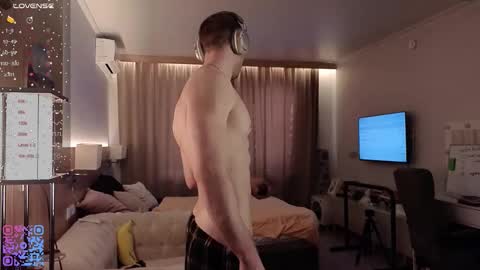 Snapshot of mark_stiff chatting on 27, 11, 2025 Mark online show from 27, 11, 2025