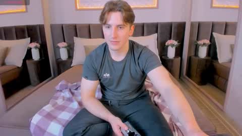 Mark online show from 20, 11, 2025