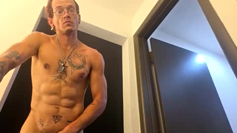 Snapshot of markbeaglin27 chatting on 24, 10, 2025 markbeaglin27 online show from 24, 10, 2025