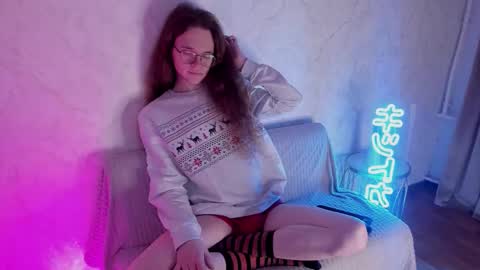 Mark online show from 4, 12, 2025