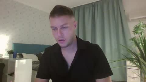 Snapshot of markster9696 chatting on 11, 10, 2025 markster9696 online show from 11, 10, 2025