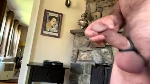 Snapshot of markygee43 chatting on 15, 6, 2026 AveragePenisMan online show from 15, 6, 2026