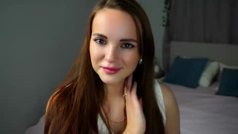 Snapshot of marlenegadley chatting on 6, 10, 2025 Kira online show from 6, 10, 2025