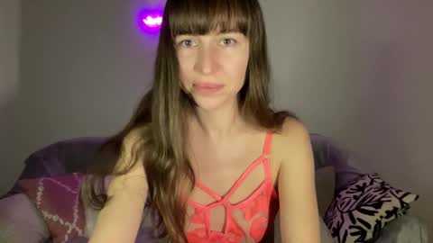 Snapshot of maroonaaa chatting on 26, 9, 2025 Mary online show from 26, 9, 2025