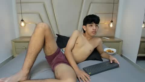 Snapshot of maroxcute chatting on 30, 10, 2025 maroxcute online show from 30, 10, 2025