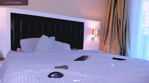 Mari online show from 11, 11, 2025