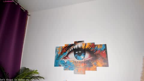 Snapshot of marrie_coy chatting on 16, 12, 2025 Marrie online show from 16, 12, 2025