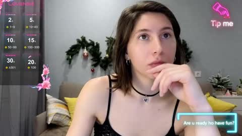Snapshot of marrycolins chatting on 8, 1, 2025 marrycolins online show from 8, 1, 2025