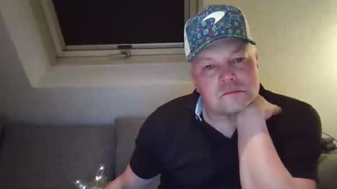 Snapshot of mars0481 chatting on 15, 12, 2024 mars0481 online show from 15, 12, 2024