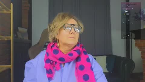 marta_wils online show from 3, 12, 2025