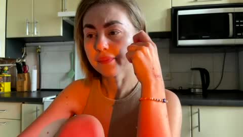 Snapshot of martaluna_ chatting on 20, 6, 2026 Marta online show from 20, 6, 2026