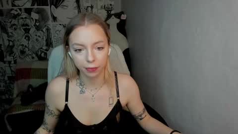 Martha Cameron online show from 28, 1, 2025