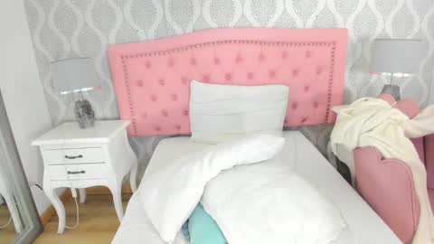 Snapshot of martina_rivera_ chatting on 24, 12, 2024 Martina online show from 24, 12, 2024