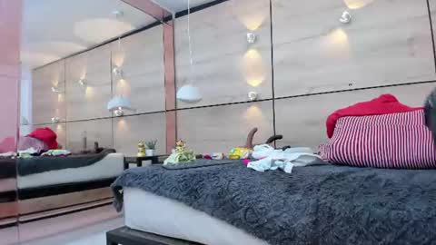 Snapshot of martina_touss chatting on 8, 7, 2026 martina touss online show from 8, 7, 2026