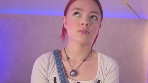 Snapshot of martinaa_garcia chatting on 16, 7, 2026 Martina online show from 16, 7, 2026
