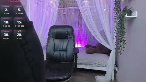 Snapshot of martinaa_rose chatting on 9, 7, 2026 martinaa_rose online show from 9, 7, 2026