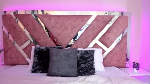 Martina Garcia online show from 3, 12, 2025