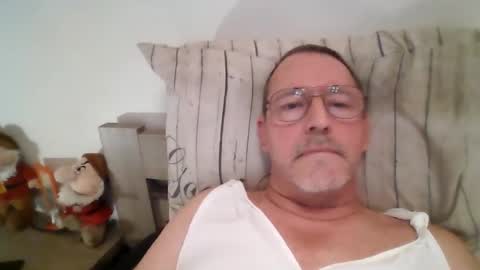 Snapshot of martinb62 chatting on 8, 10, 2025 Hotguy61 online show from 8, 10, 2025