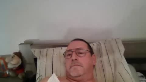 Snapshot of martinb62 chatting on 10, 10, 2025 Hotguy61 online show from 10, 10, 2025