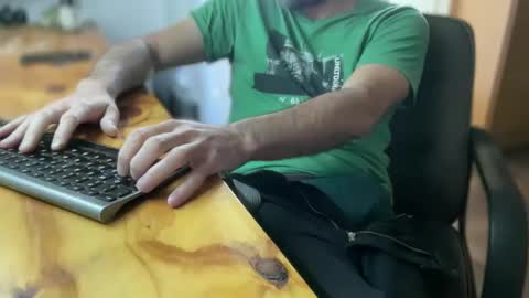 Snapshot of martincito22xl chatting on 10, 9, 2025 Martincito online show from 10, 9, 2025