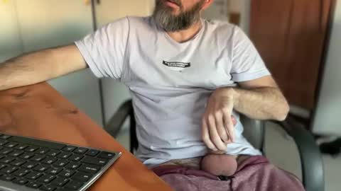 Snapshot of martincito22xl chatting on 13, 5, 2026 Martincito online show from 13, 5, 2026