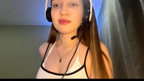 Snapshot of martinwion chatting on 25, 9, 2025 Emily online show from 25, 9, 2025