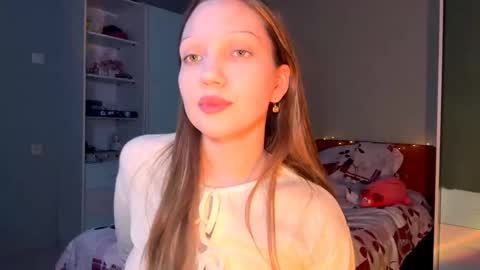 Snapshot of martinwion chatting on 28, 9, 2025 Emily online show from 28, 9, 2025