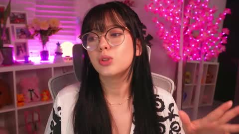 Snapshot of maru_chan_ chatting on 26, 11, 2025 INSTAGRAM Maruchan 02 online show from 26, 11, 2025