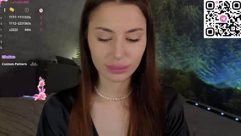 Mary  GMT 3 Mon Tue Wed Thu Fri 0300am - 0900am online show from 29, 11, 2025