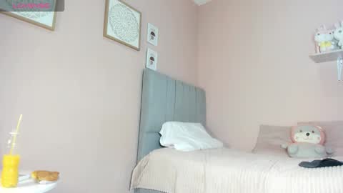 mary_cute9 online show from 22, 11, 2025