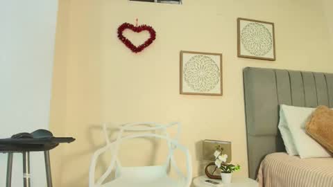 Snapshot of mary_cute9 chatting on 16, 3, 2026 mary_cute9 online show from 16, 3, 2026