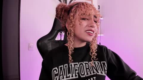 Mary Jane  online show from 21, 1, 2025