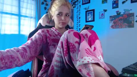                      100   online show from 9, 2, 2025