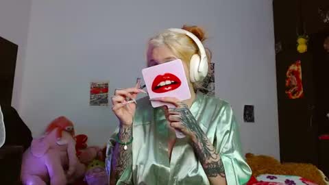                      100   online show from 21, 7, 2026