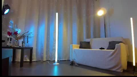 Snapshot of mary_julia chatting on 15, 6, 2026 Julia online show from 15, 6, 2026