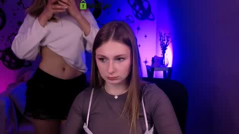 Snapshot of mary_meow_hot chatting on 22, 4, 2026 Mary online show from 22, 4, 2026