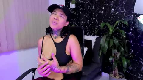 M A R Y online show from 22, 10, 2025