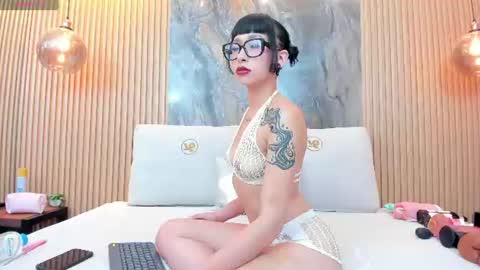 Snapshot of mary_spencer chatting on 10, 7, 2026 MARY online show from 10, 7, 2026