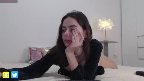 Snapshot of mary_the_queen chatting on 9, 2, 2025 mary_the_queen online show from 9, 2, 2025