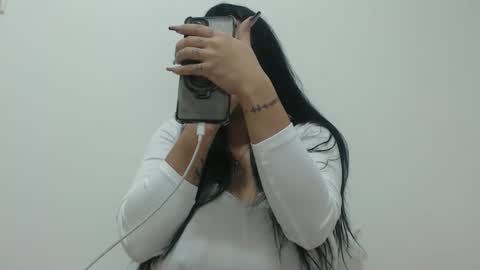 maryem online show from 28, 11, 2025