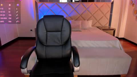  Mary  online show from 27, 1, 2025