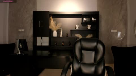  Mary  online show from 13, 4, 2026