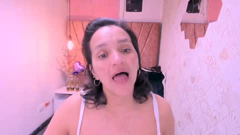 Snapshot of marylinmilf chatting on 19, 9, 2025 Marylin online show from 19, 9, 2025